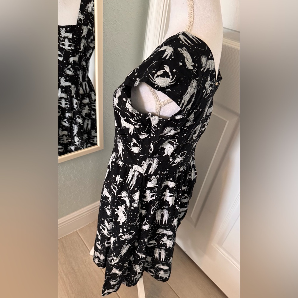 Mata Traders Zodiac/Horoscope Dress Sz M - Picture 10 of 10
